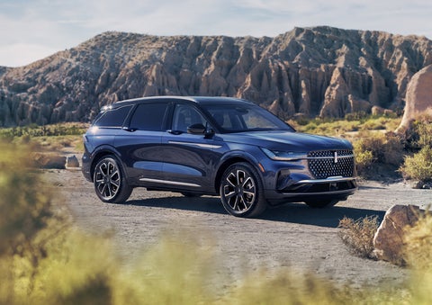 A 2024 Lincoln Nautilus® SUV is parked in a desert national park. | Pierre Lincoln in Lynnwood WA